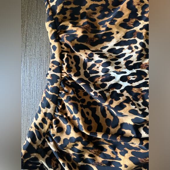 Calvin Klein Women's Animal Printed 
Bandeau Halter Tankini Top size Small - Picture 7 of 9